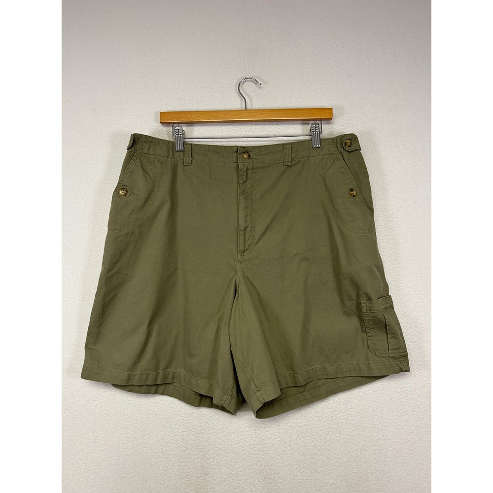 Utility Gorpcore White Stag Plus Womens 20W Olive Green Cotton Cargo Shorts